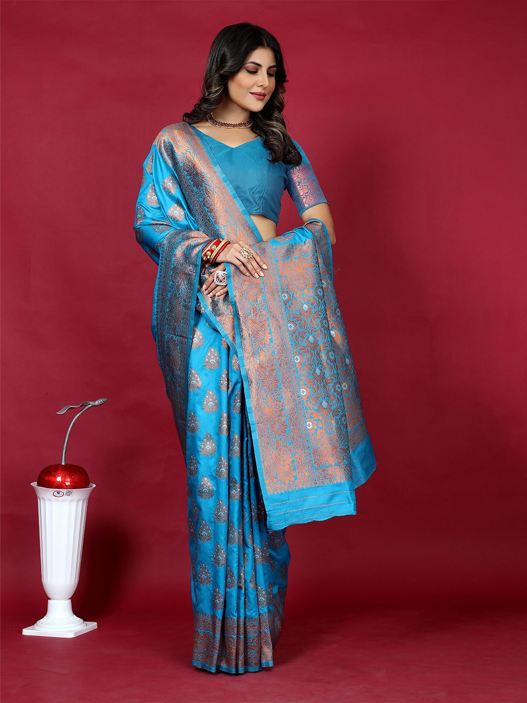 

Kandora Woven Design Zari Pure Silk Paithani Saree, Blue