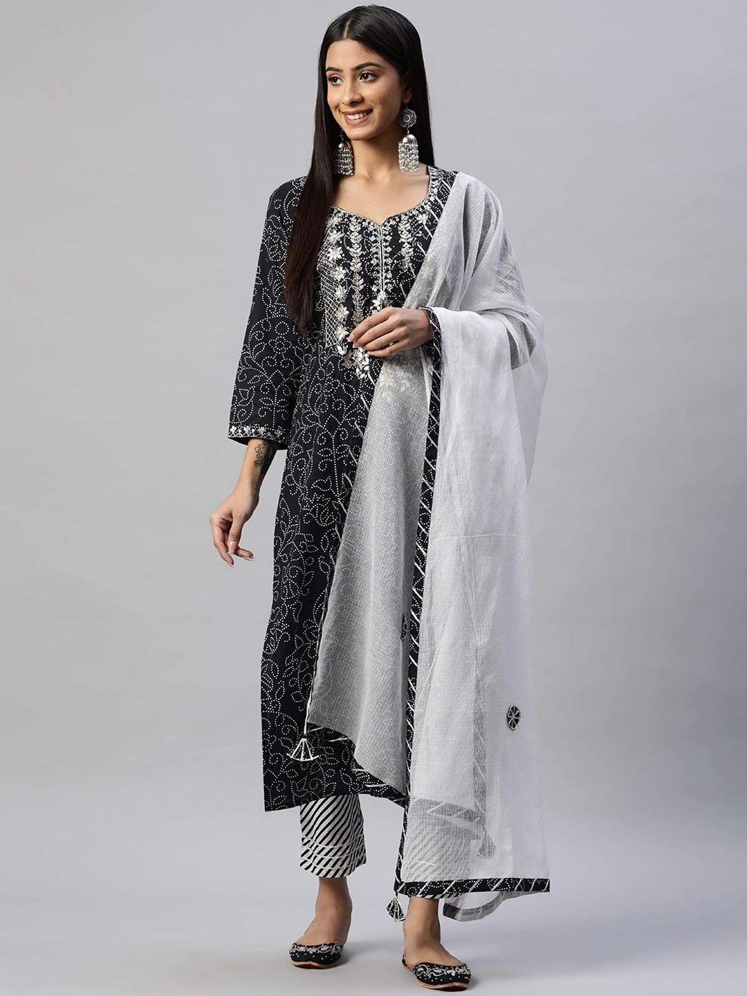 

Chandbaali Bandhani Printed Mirror Work Pure Cotton Straight Kurta With Trousers & Dupatta, Black