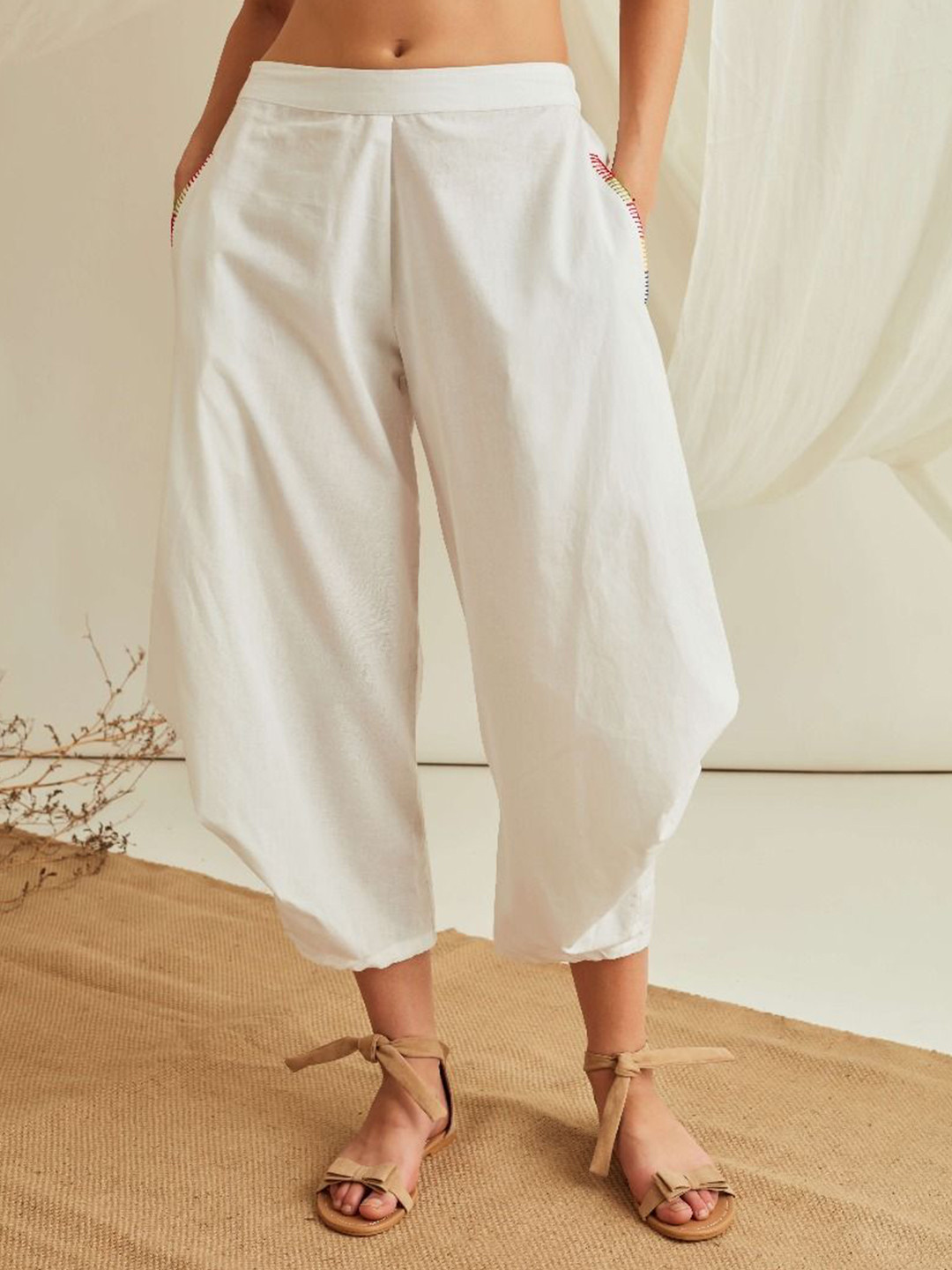 

Abhishti Women Cotton Elasticated waist pleated Trousers, White