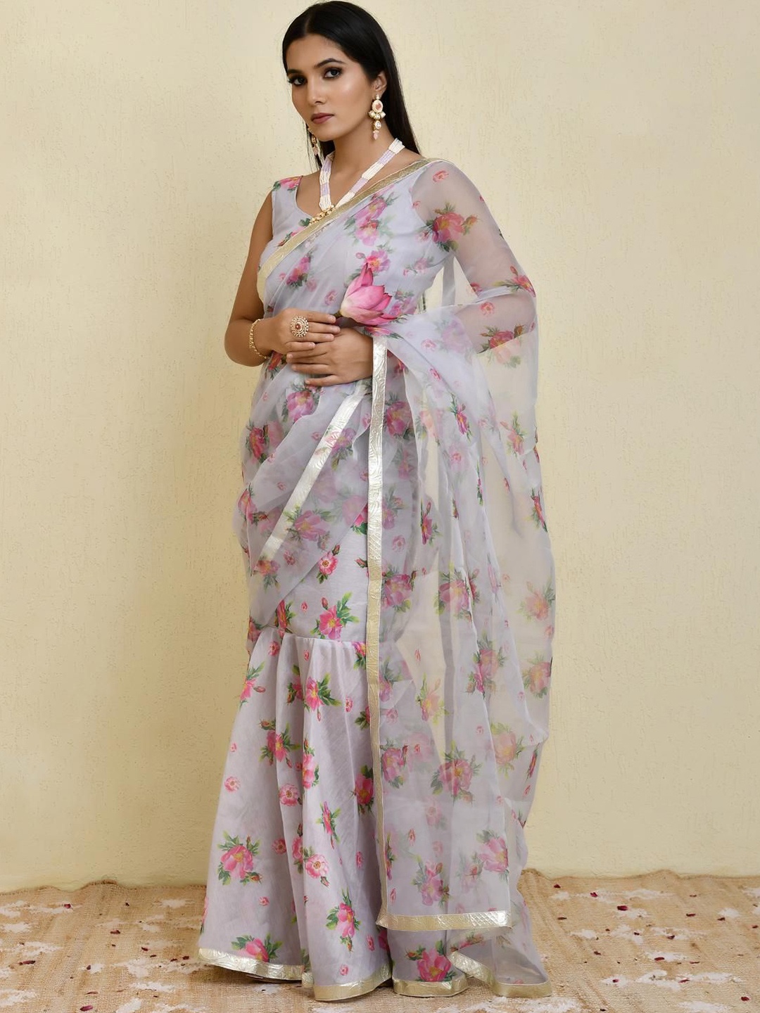 

Bannhi Floral Patchwork Organza Saree, Grey