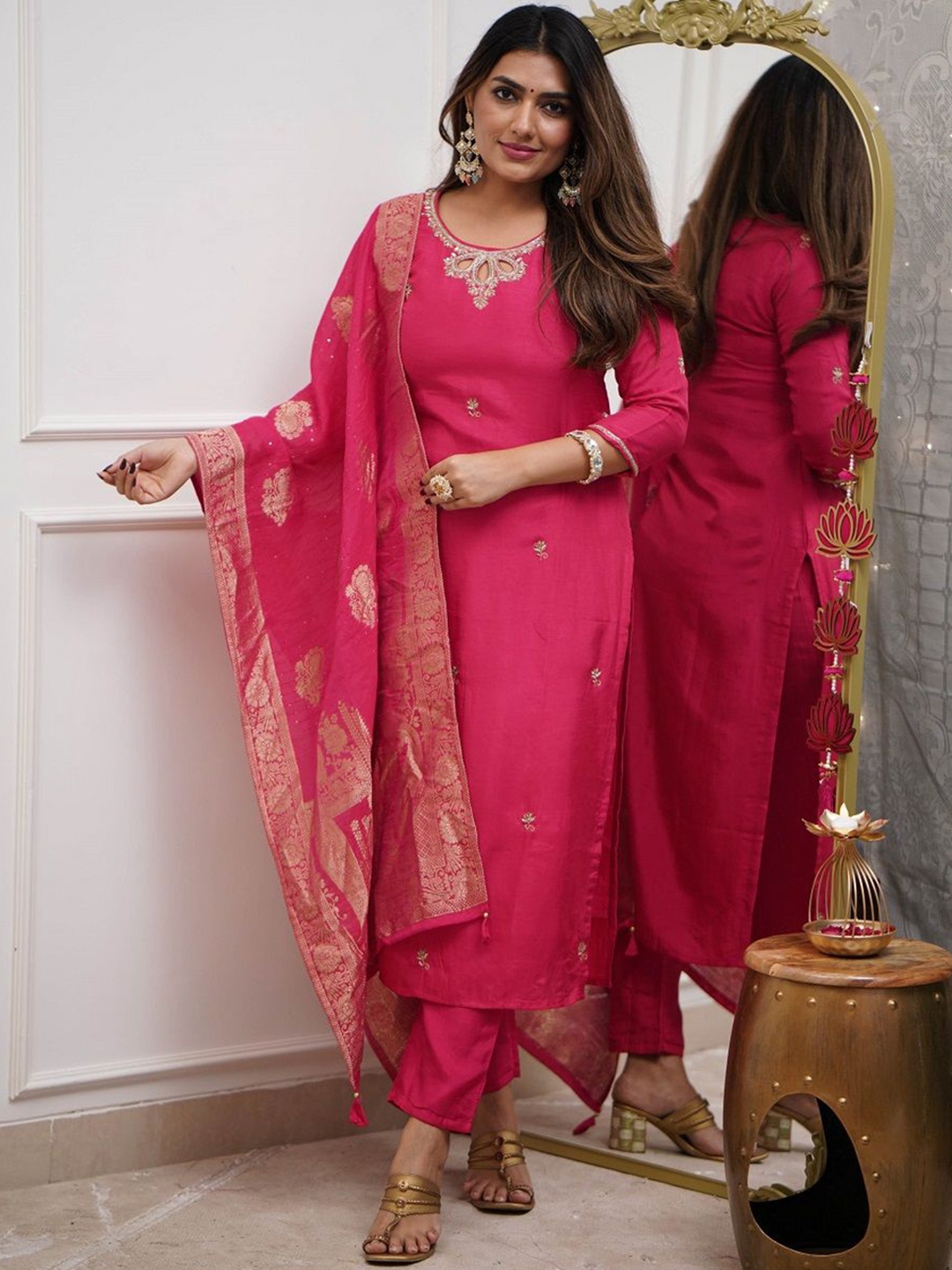 

KAUTIK FABRICS Floral Embroidered Chanderi Silk Kurta With Trousers And Dupatta, Pink