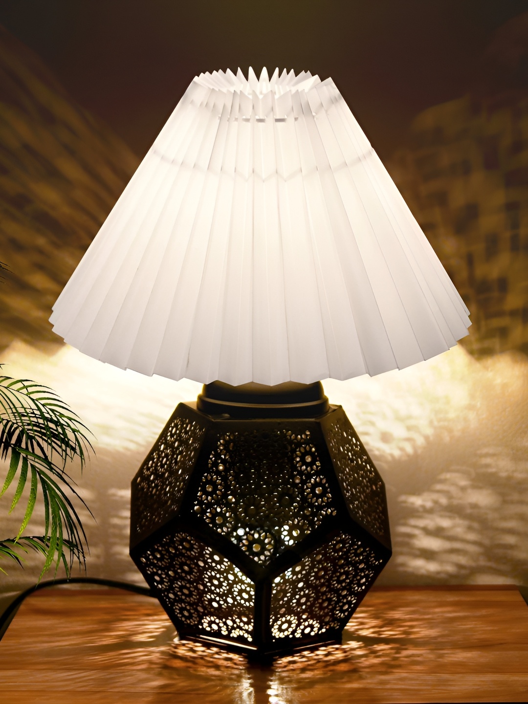 

Homesake White and Black Floral Textured Metal Frusturical Shaped Table Lamp