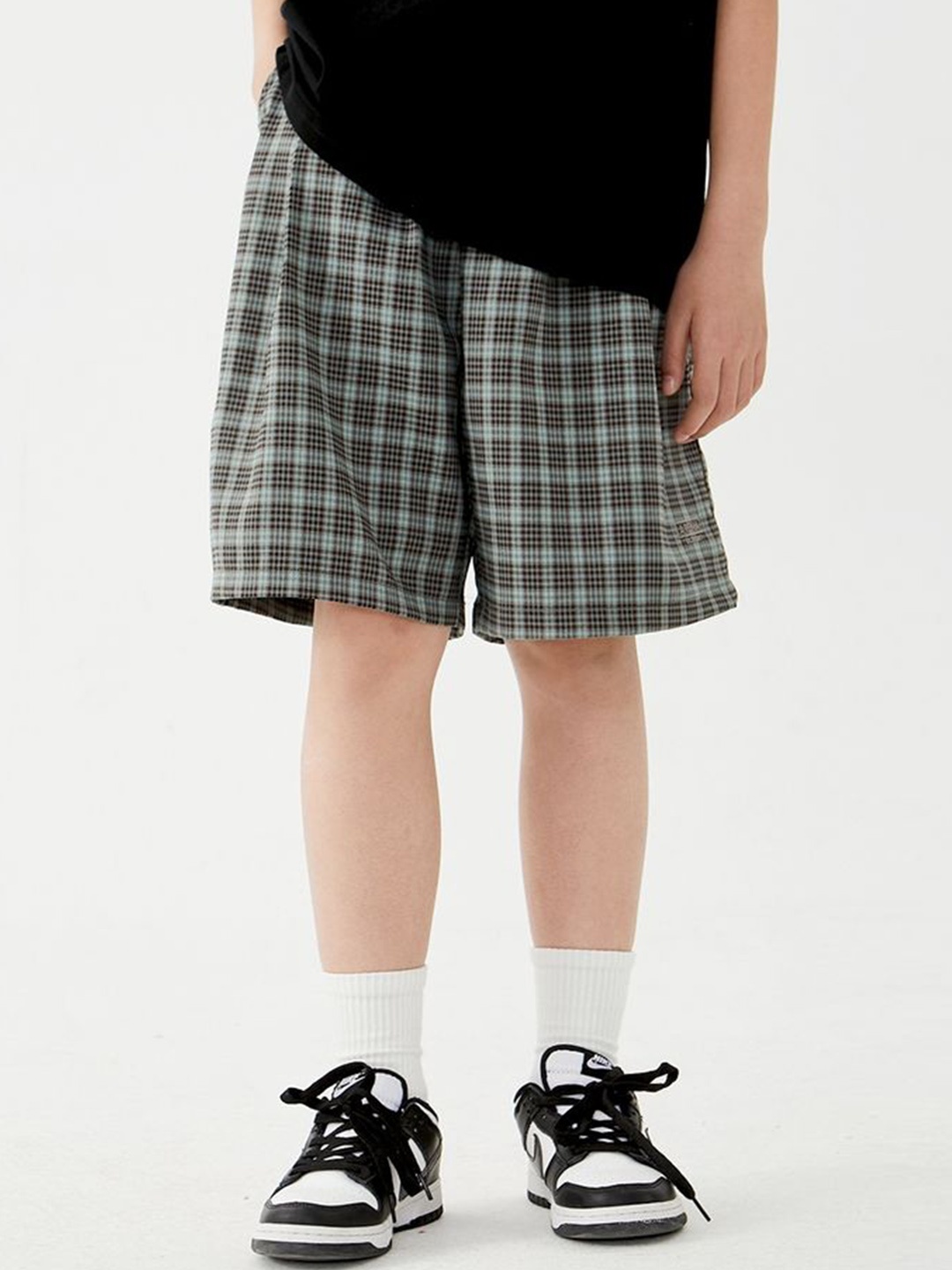 

LULU & SKY Kids Checked High-Rise Shorts, Brown