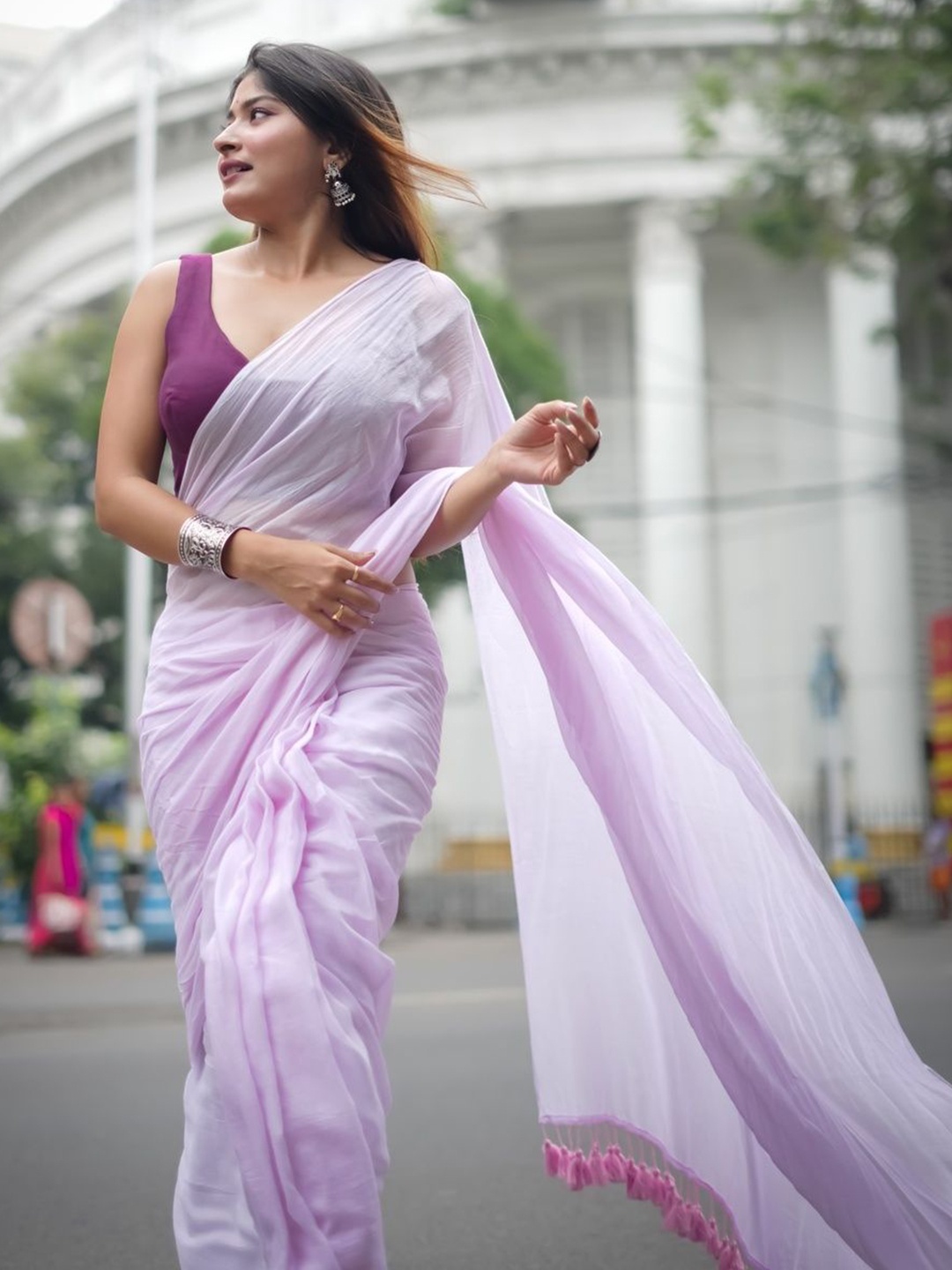 

Eternity by sakshi Solid Saree, Lavender