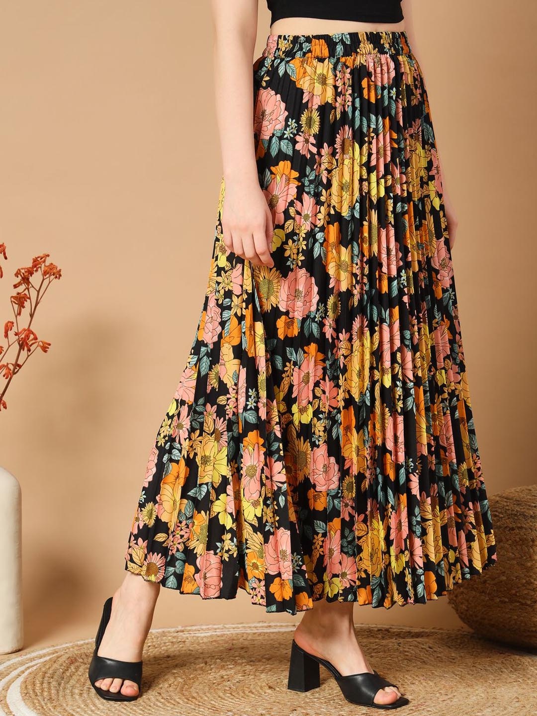 

ZWERLON Women Floral Printed Pleated A-Line Maxi Skirt, Black