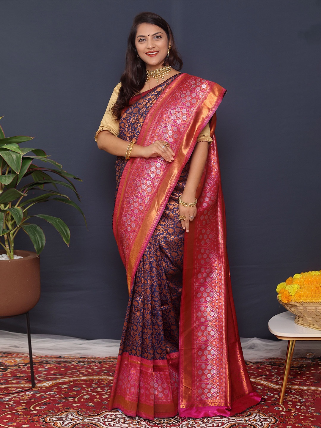 

Kandora Woven Design Pure Silk Paithani Saree, Navy blue