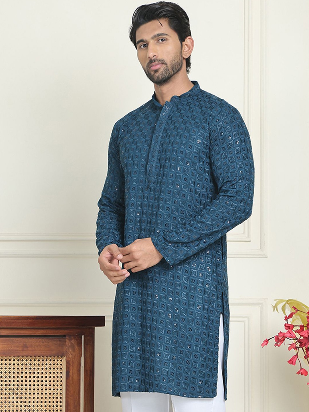 

Anouk Blue Floral Embroidered Mandarin Collar Sequinned Straight Kurta