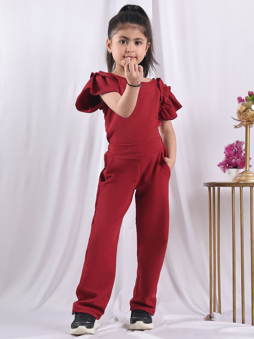 

NEUDIS Girls Round Neck Top With Trousers, Maroon