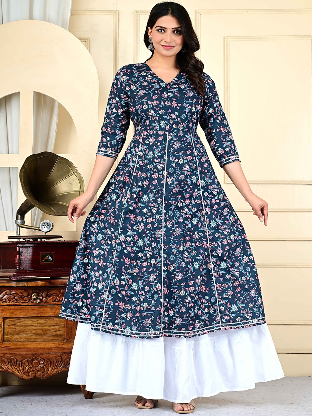 

GUNDIA FASHION Floral Printed V-Neck Pure Cotton Anarkali Kurta, Blue