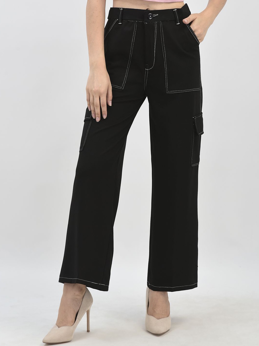 

FNOCKS Women Organic Cotton Relaxed Straight Leg Flared High-Rise Cargos Trousers, Black