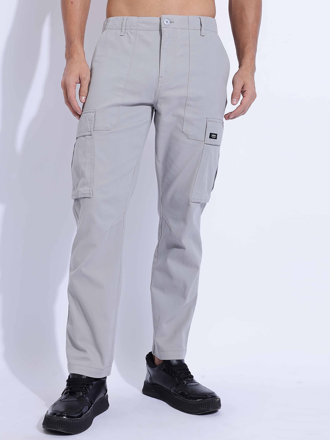 

HERE&NOW Men Slim Fit Mid-Rise Cotton Cargos, Grey