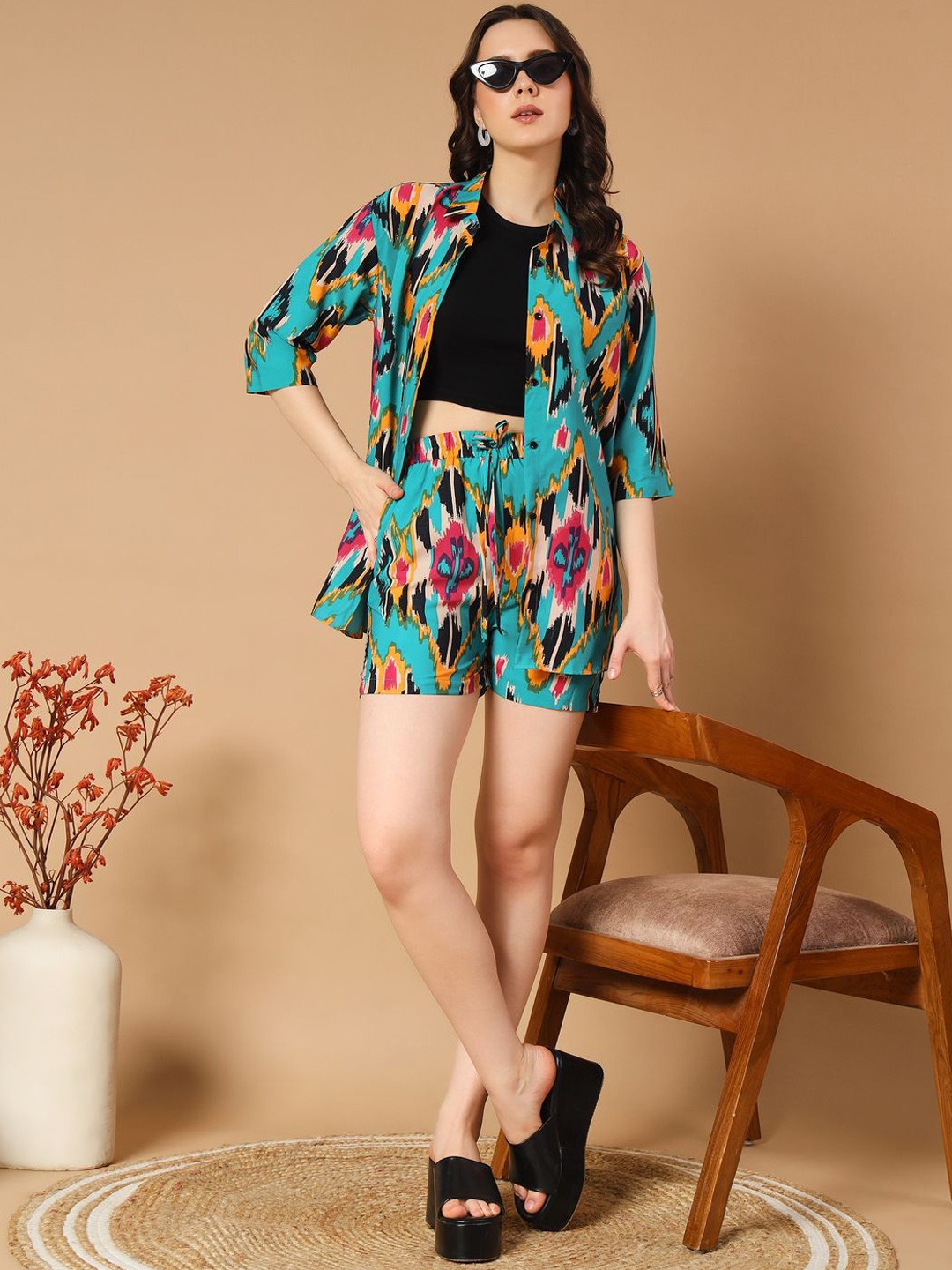 

ZWERLON Abstract Printed Shirt With Shorts, Green