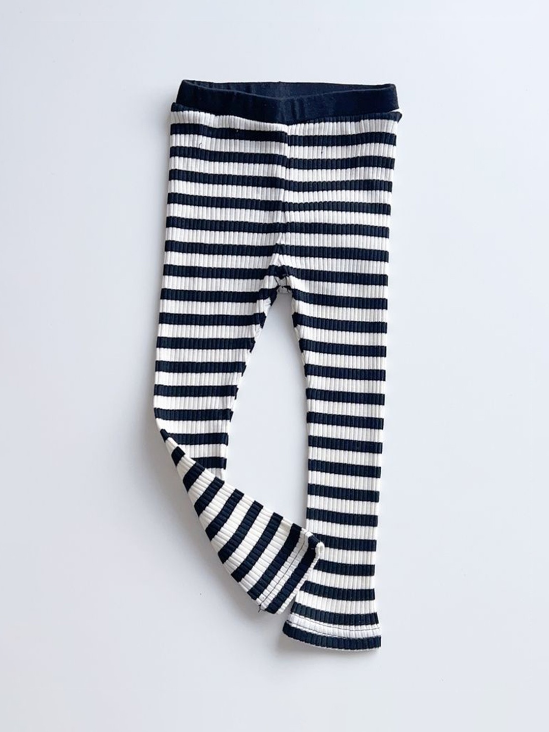 

LULU & SKY Girls Mid-Rise Full-Length Striped Leggings, Blue