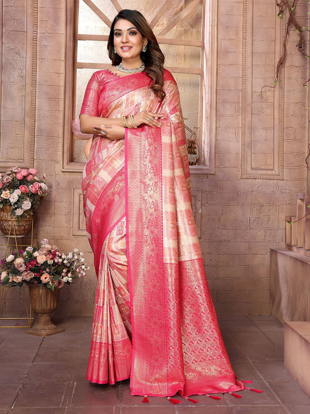 

LeeliPeeri Designer Woven Design Zari Silk Blend Banarasi Saree, Peach