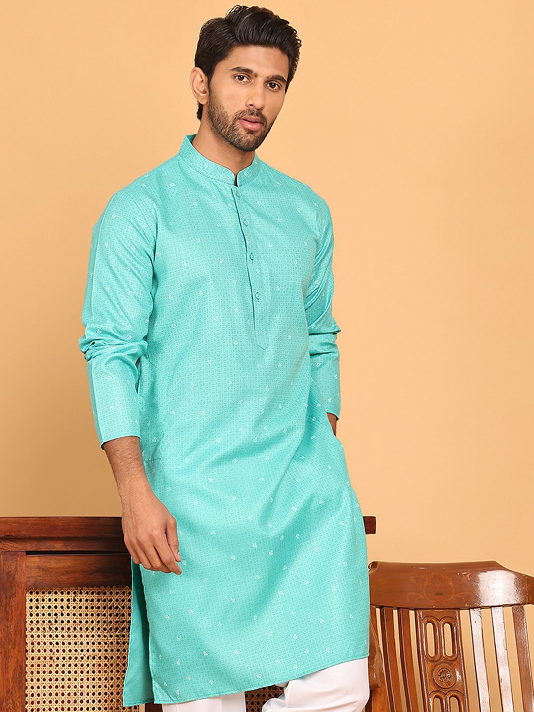 

Anouk Blue Floral Printed Mandarin Collar Cotton Straight Kurta