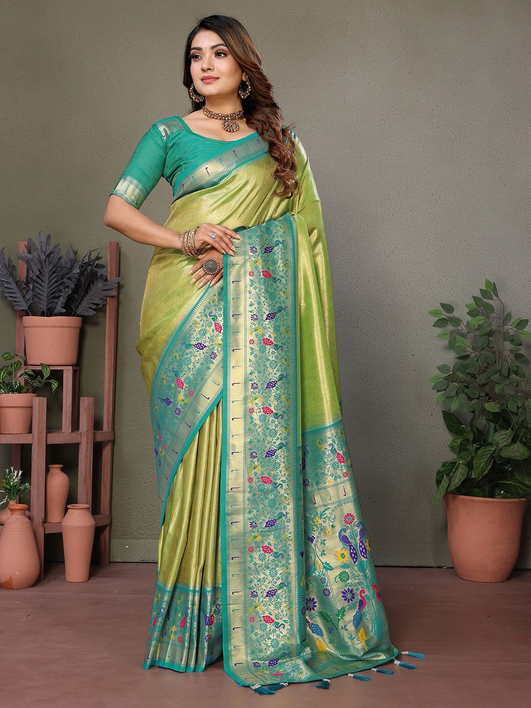 

LeeliPeeri Designer Ethnic Motifs Zari Silk Blend Banarasi Saree, Green