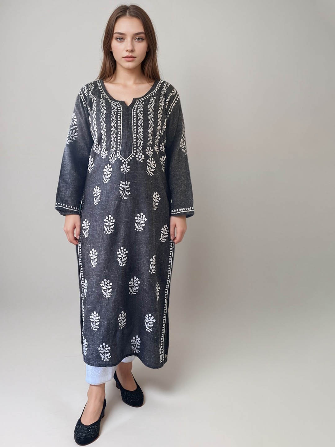 

Elaasa Floral Embroidered Notch Neck Chikankari Khadi Straight Kurta, Black
