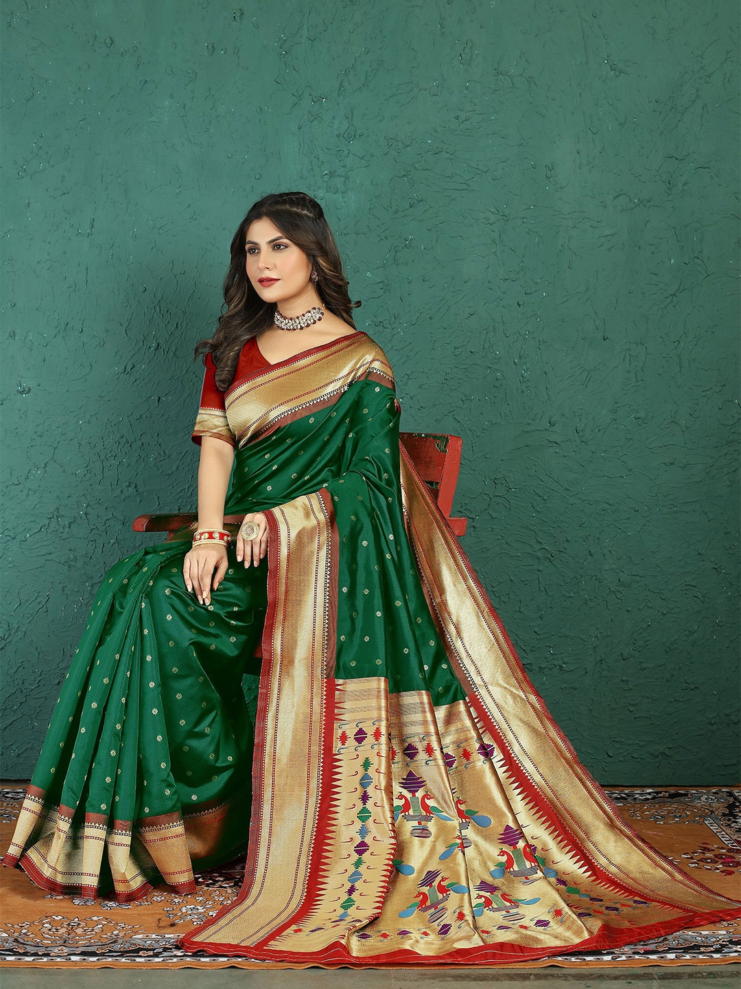 

Kandora Woven Design Zari Pure Silk Paithani Saree, Green