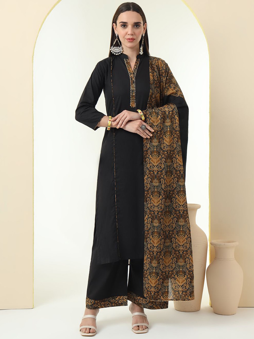 

Tissu Mandarin Collar Straight Pure Cotton Kurta With Palazzos And Dupatta, Black