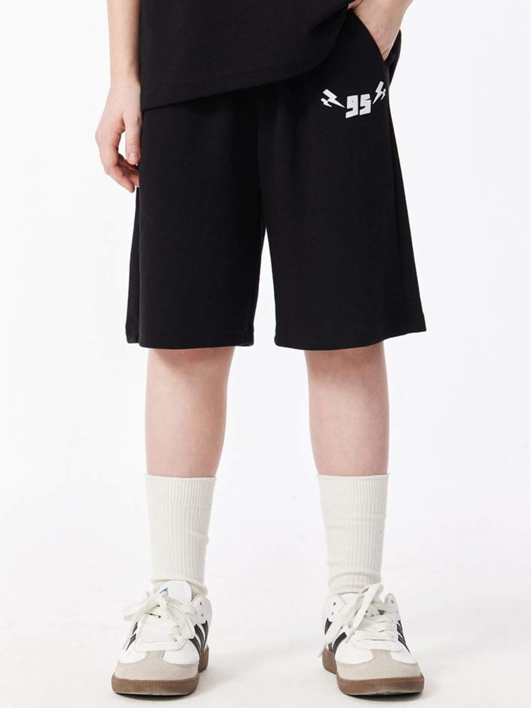 

LULU & SKY Unisex Kids High-Rise Sports Shorts, Black
