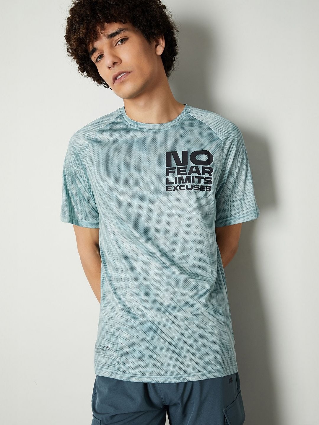 

max Men Typography Printed Round Neck T-shirt, Blue
