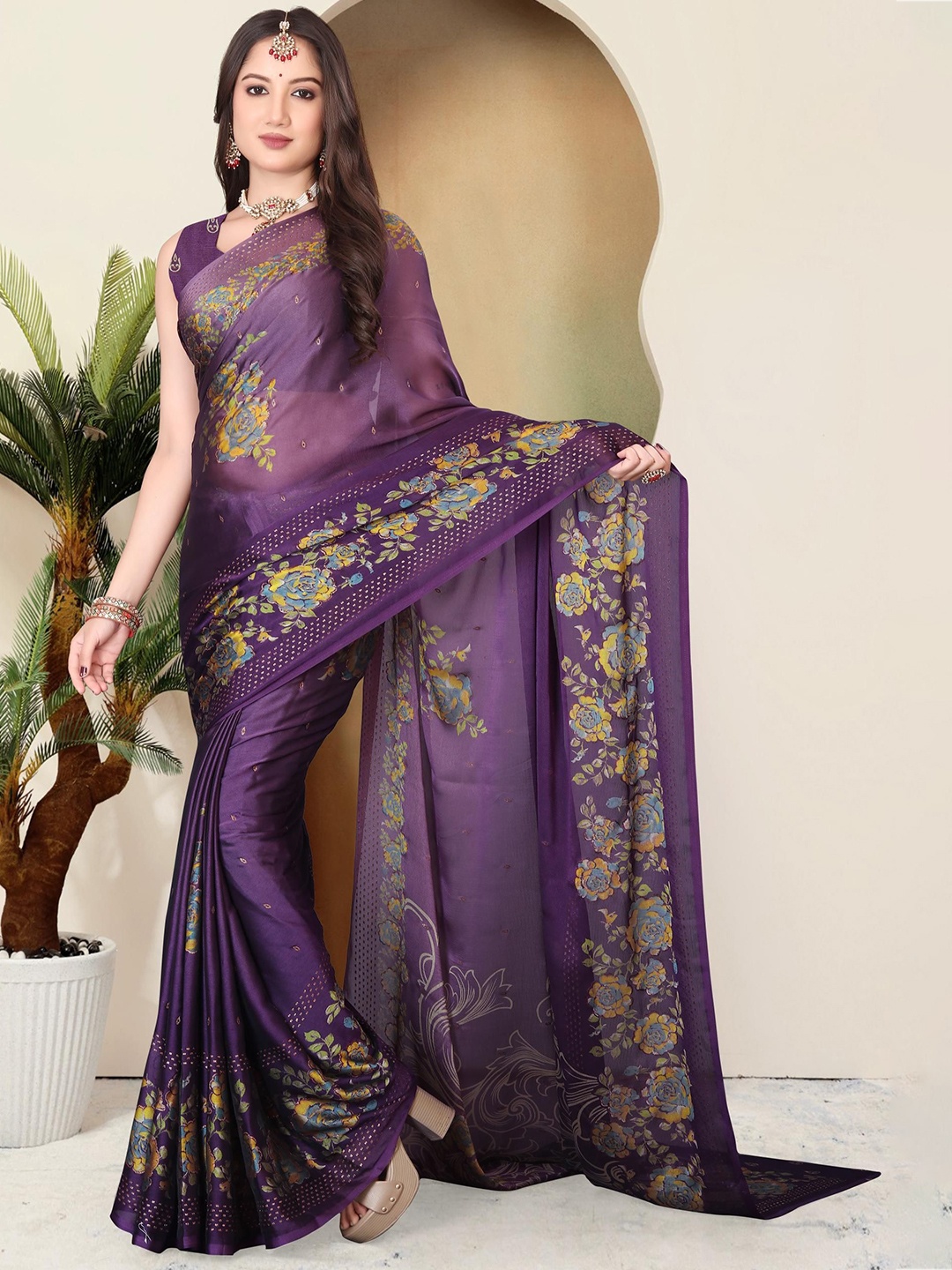

MAGNEITTA Floral Printed Pure Chiffon Saree, Purple