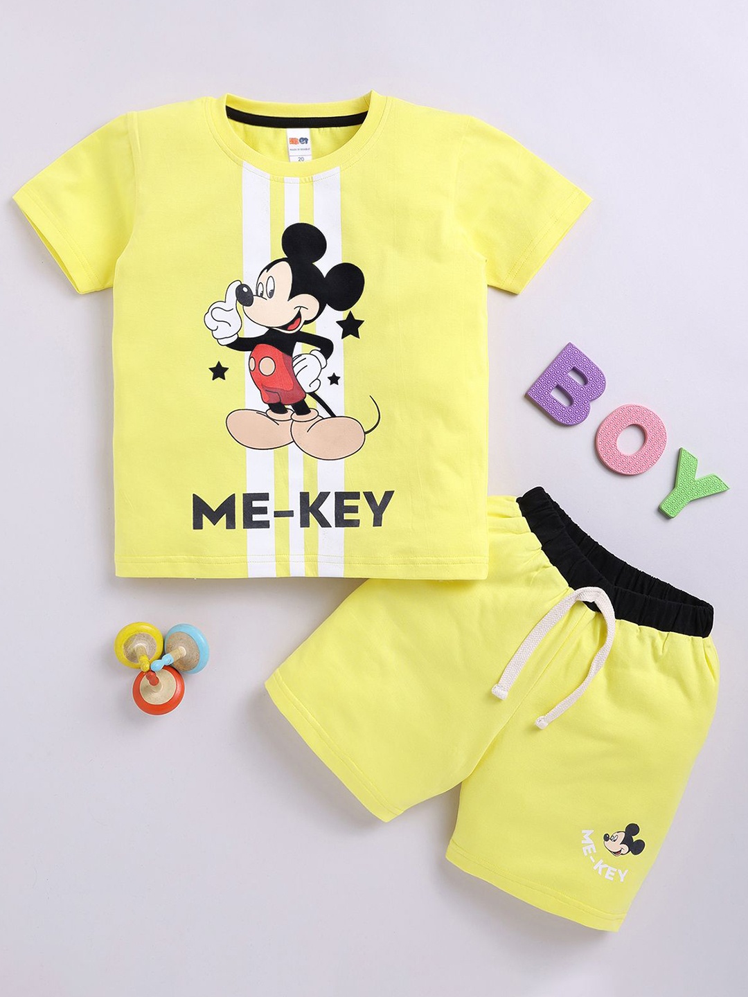 

LITTLE NINJA Boys Printed Round Neck Pure Cotton T-Shirt With Shorts, Yellow