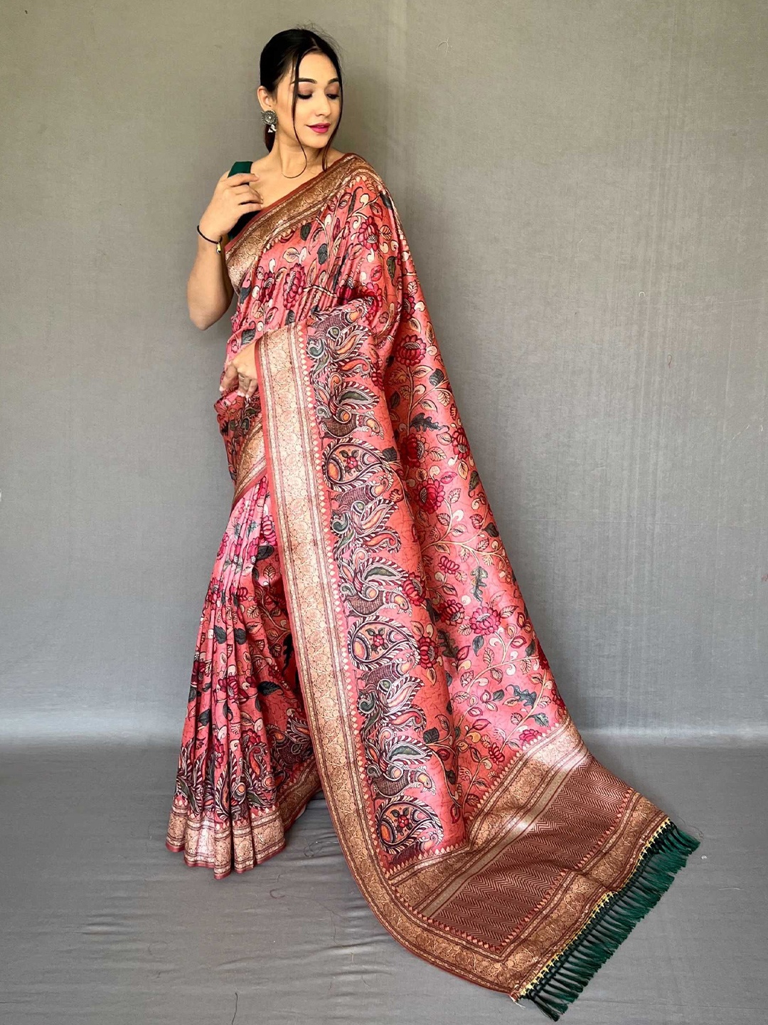 

DIVASTRI Woven Design Kalamkari Zari Saree, Maroon