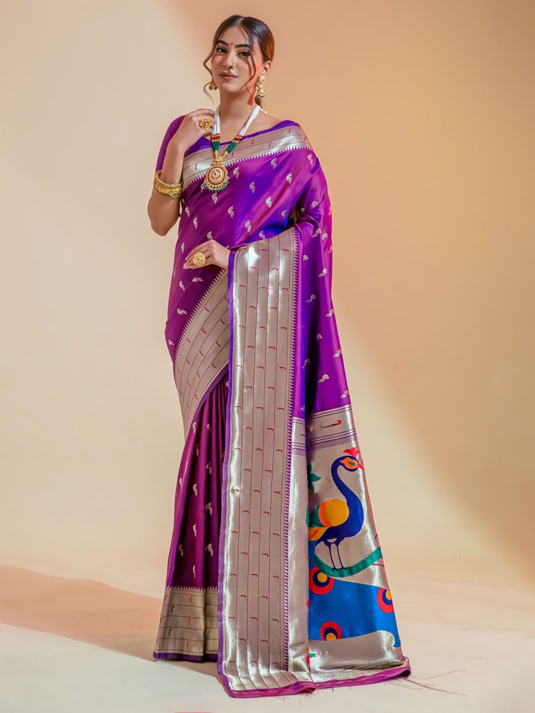 

DEVATITHI Woven Design Zari Purple Soft Paithani Silk Saree