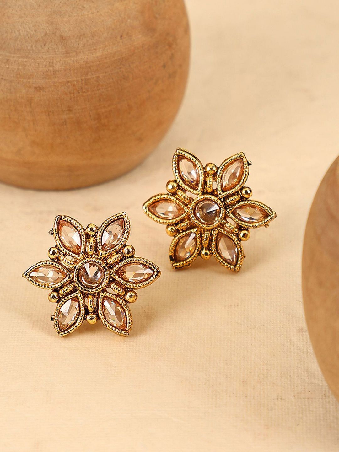 

Anouk Floral Studs Earrings, Gold