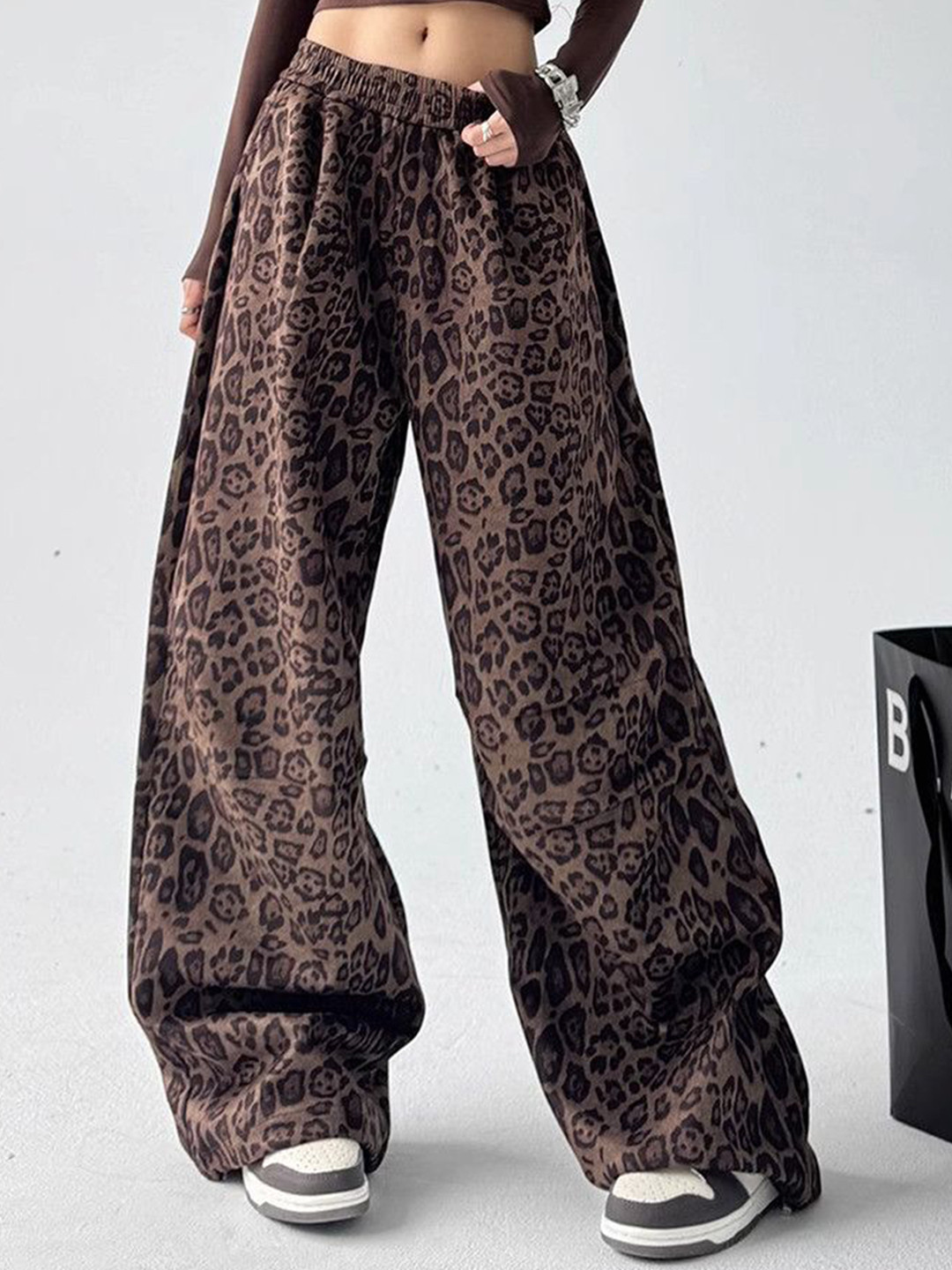 

DressBerry Women Animal Printed Parallel Trousers, Brown