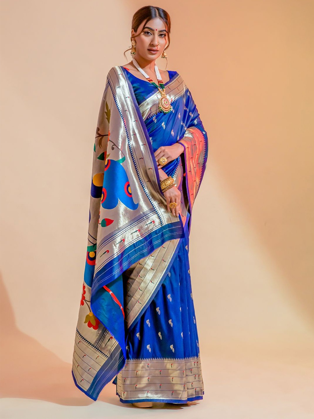 

DEVATITHI Woven Design Zari Blue Soft Paithani Silk Saree