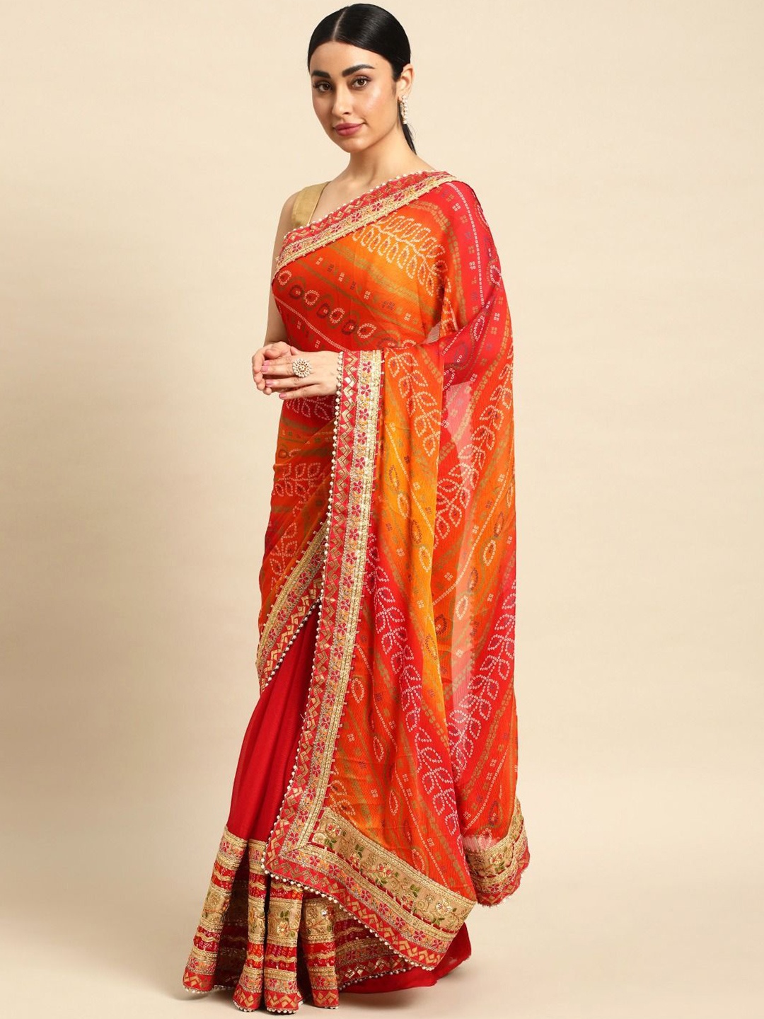 

DIVASTRI Printed Embroidered Gotta Patti Bandhani Saree, Red
