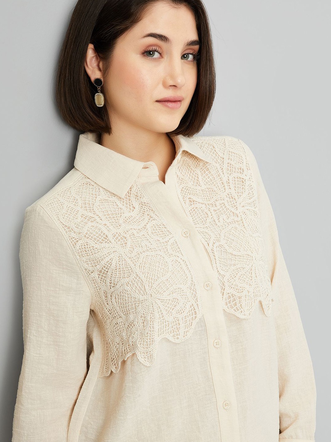 

max Women Spread Collar Textured Casual Shirt, Beige