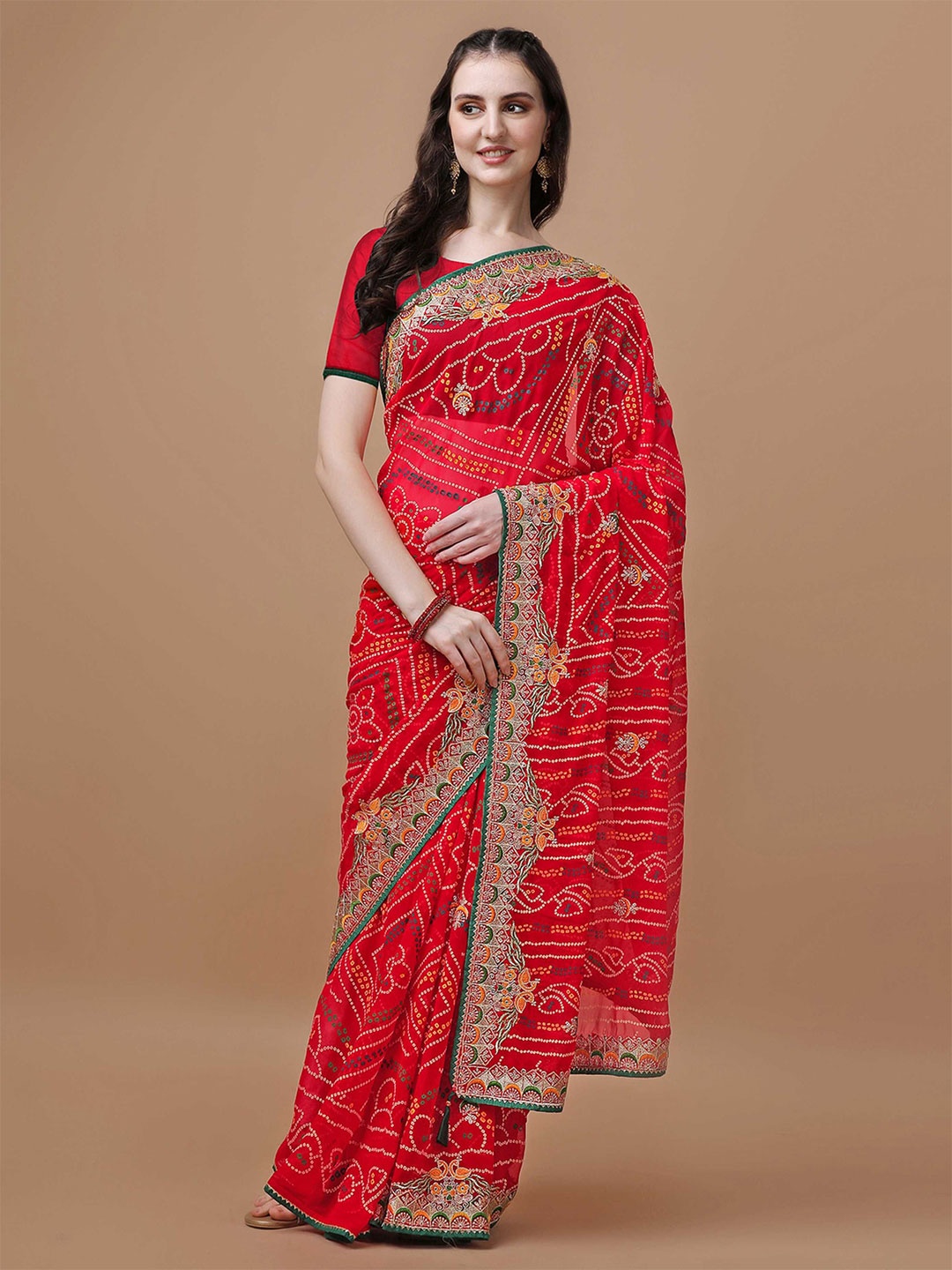 

DIVASTRI Printed Embroidered Bandhani Saree, Red