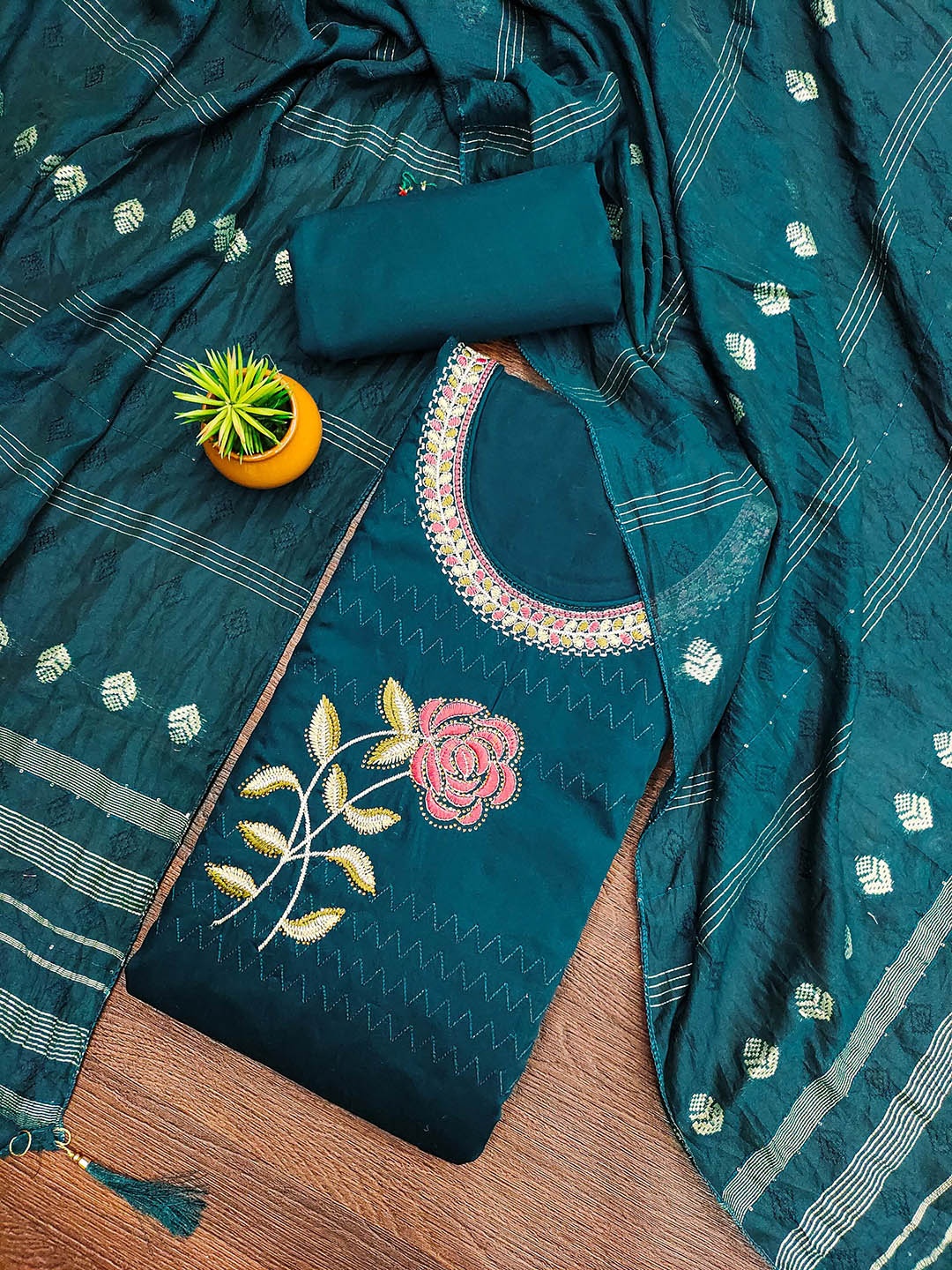 

MANVAA Floral Embroidered Thread Work Unstitched Dress Material, Turquoise blue