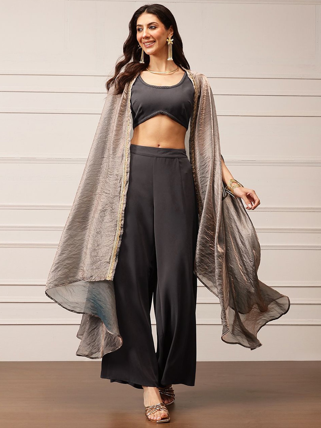 

HOUSE OF S Crop Top With Palazzo & Cape Co-Ords, Grey