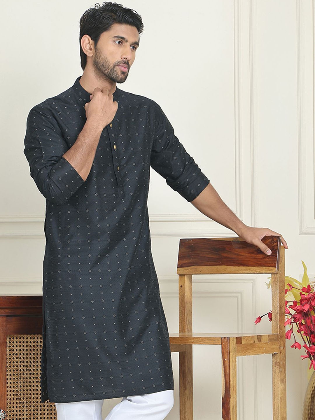 

Anouk Black Floral Woven Design Mandarin Collar Jacquard Silk Straight Kurta
