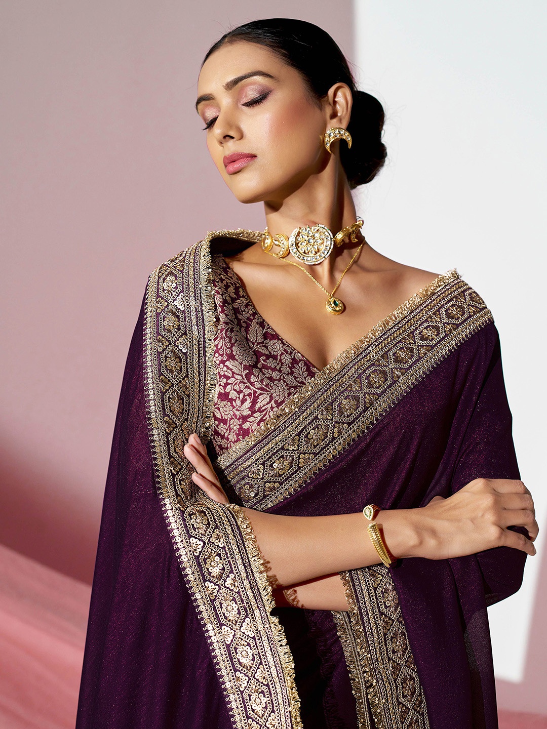 

Sangria Gorgeous Opaque Look Sarees With Blouse Piece, Burgundy