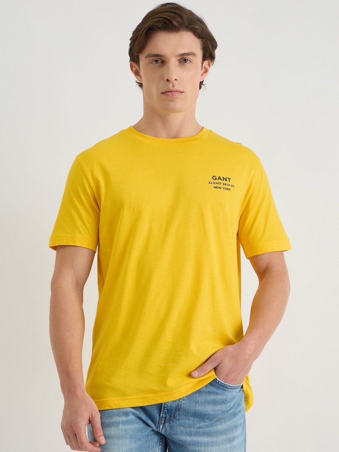 

GANT Men Pure Cotton Raw Edge T-shirt, Yellow