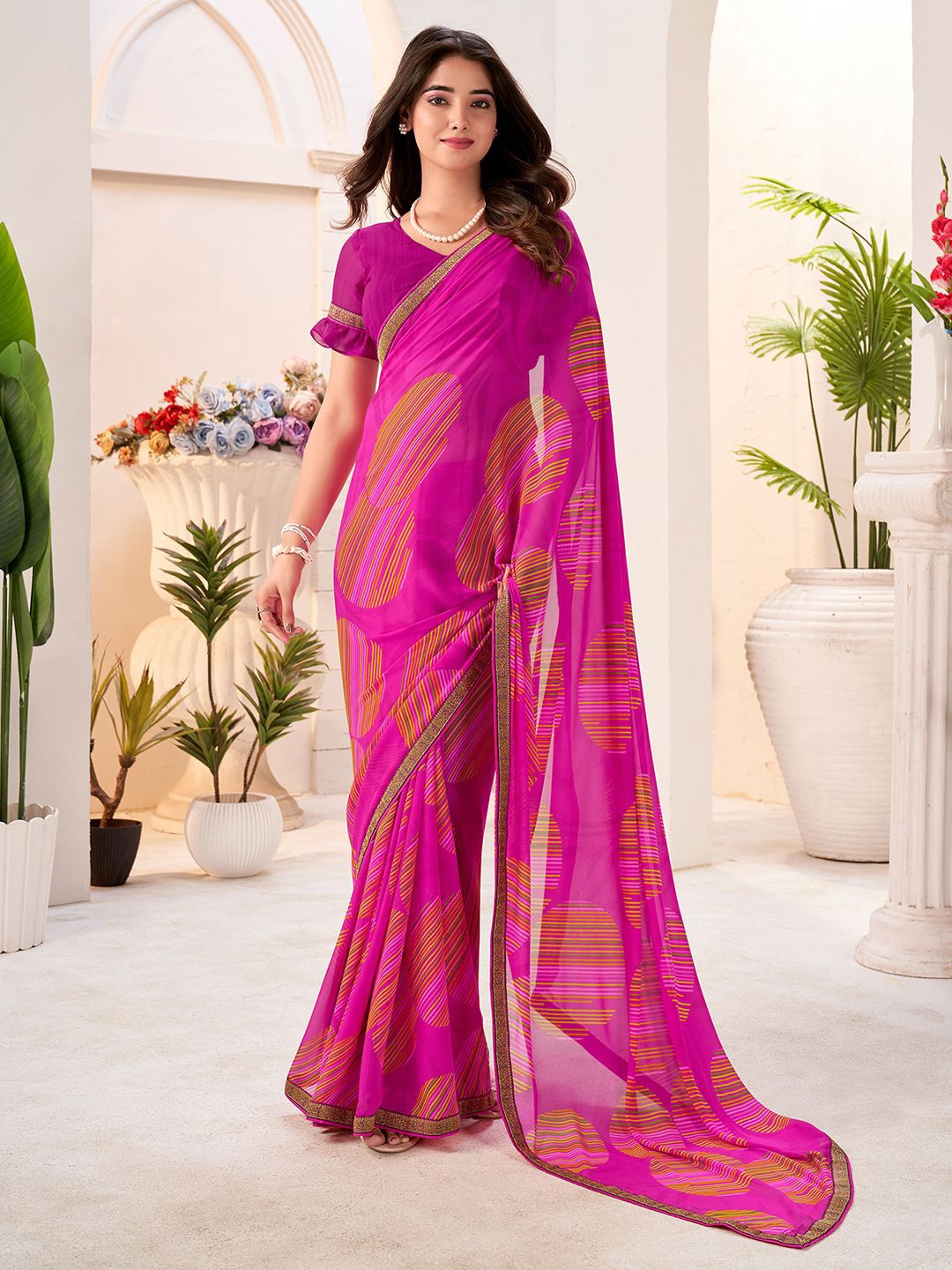 

Mitera Patchwork Pure Georgette Saree, Magenta