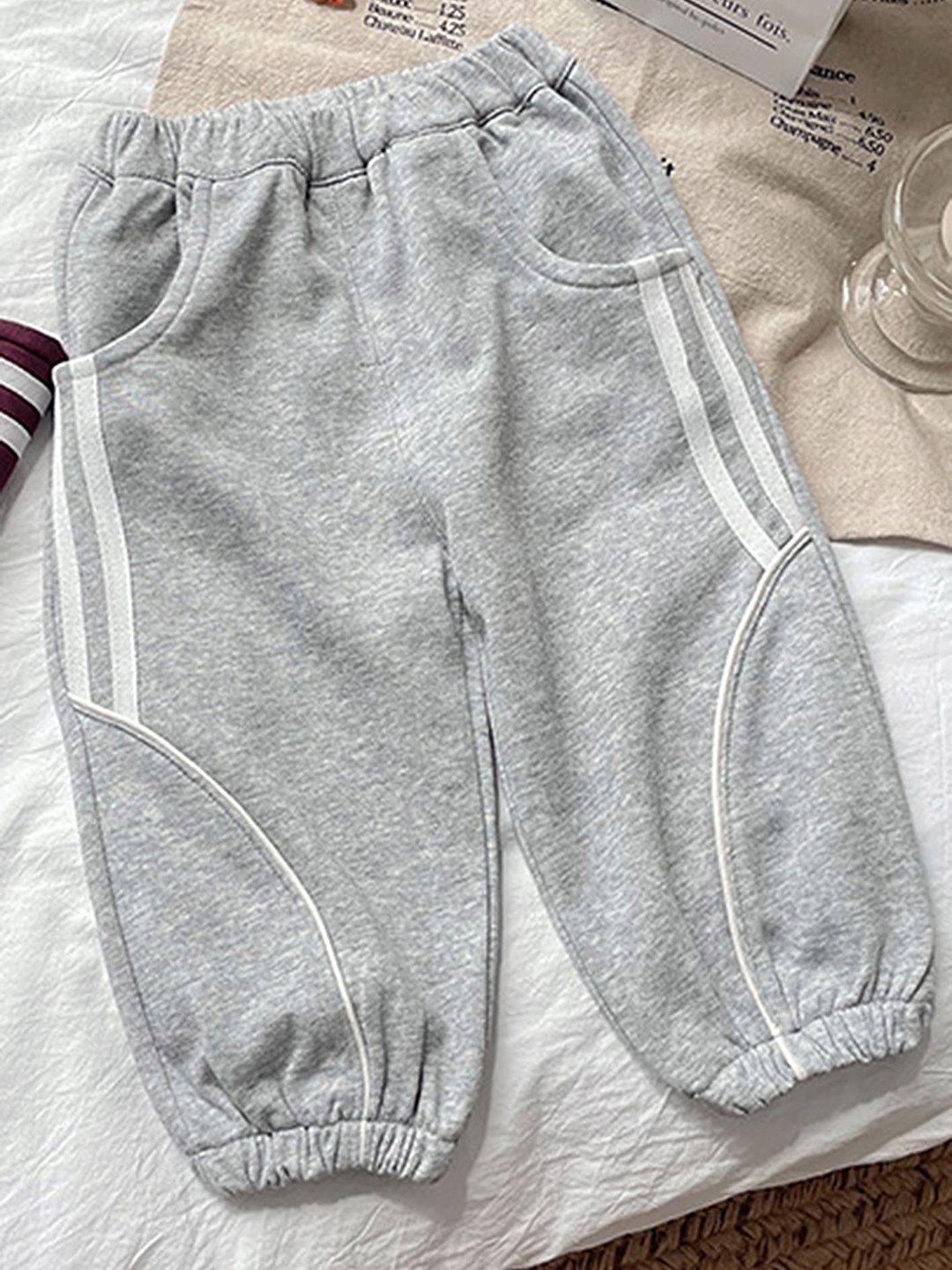 

LULU & SKY Girls Loose Fit High-Rise Joggers Trousers, Grey