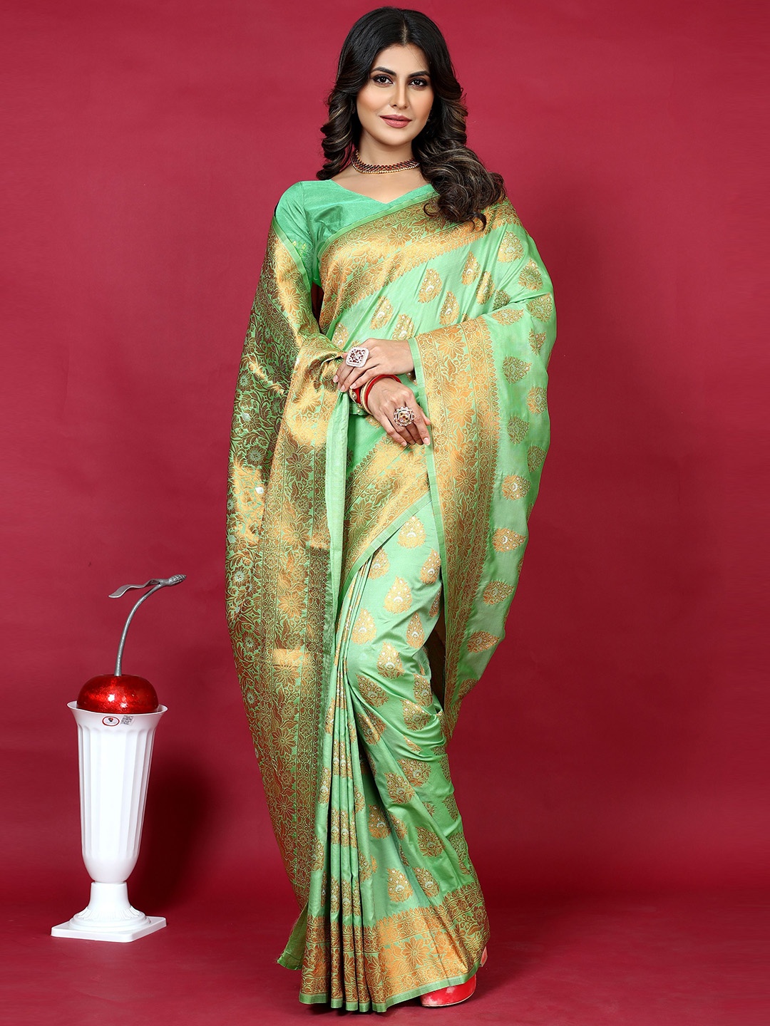 

Kandora Woven Design Zari Pure Silk Paithani Saree, Green