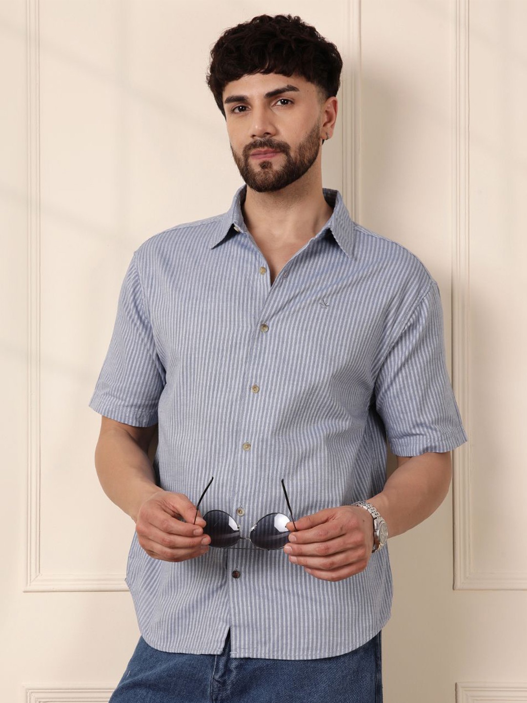 

WROGN Men Comfort Fit Spread Collar Vertical Striped Cotton Casual Shirt, Grey