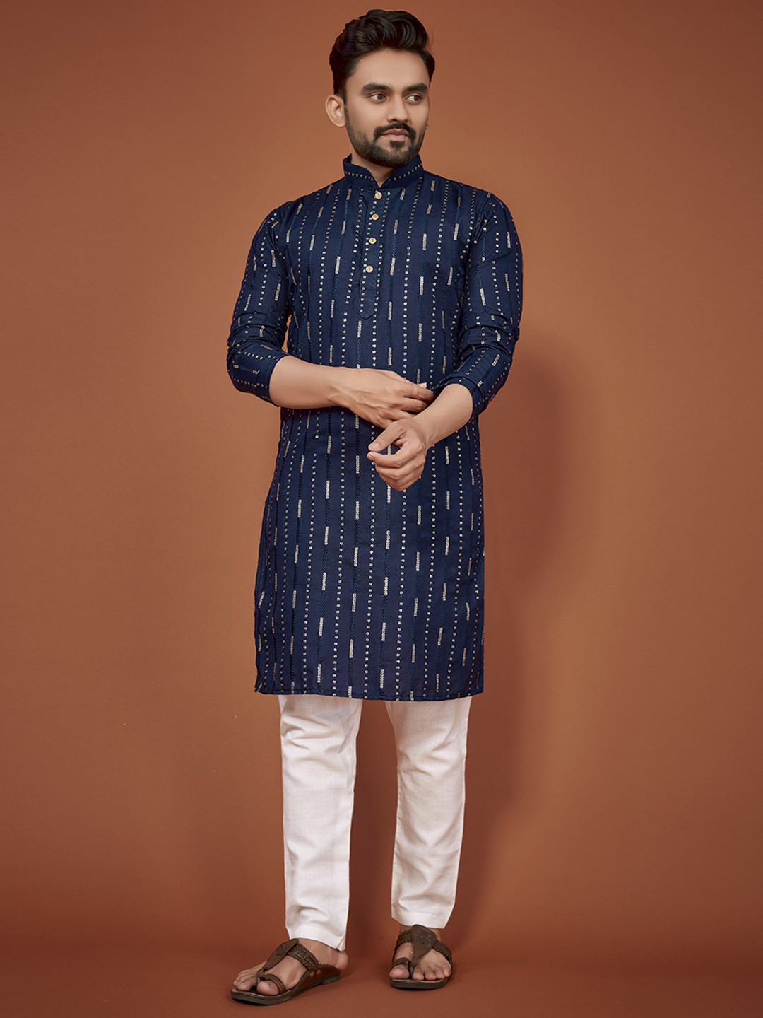 

Moda Rapido Embroidered Embellished Mandarin Collar Cotton Straight Kurta, Navy blue