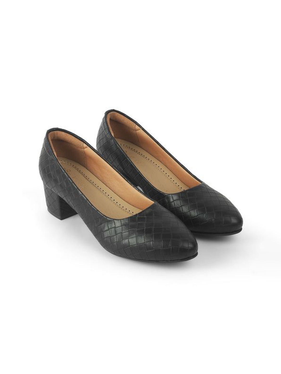 

Tresmode Women Textured Block Pumps, Black