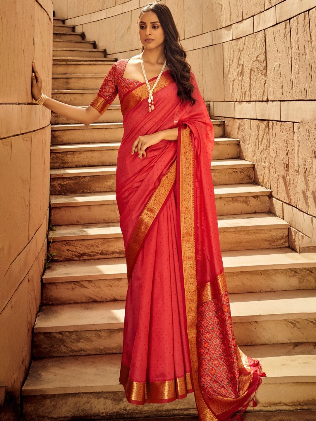 

BLENDIFY Ethnic Motifs Woven Design Zari Patola Saree, Red