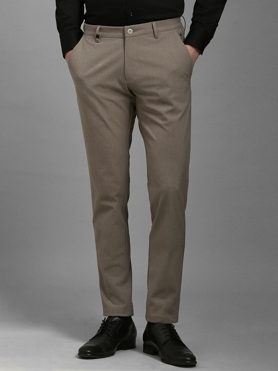 

Louis Philippe Men Slim Fit Formal Trousers, Brown