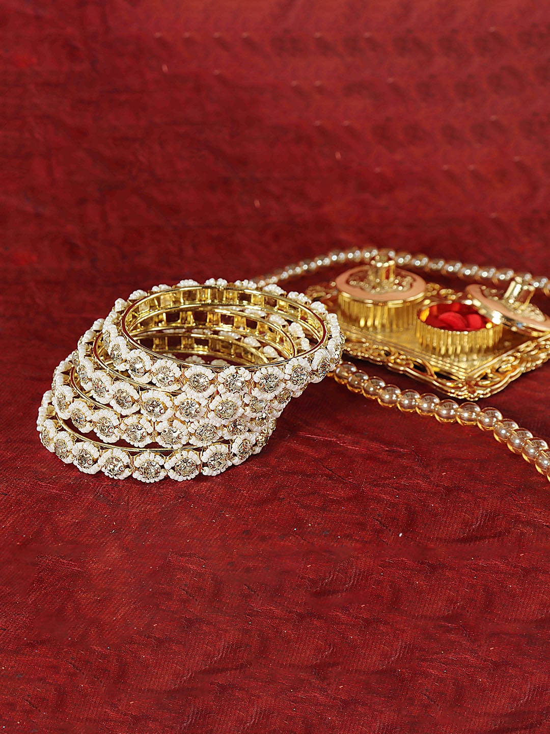 

ZULKA Set Of 4 Gold-Plated Zircon Diamond Kundan Stone-Studded & Beaded Bangles
