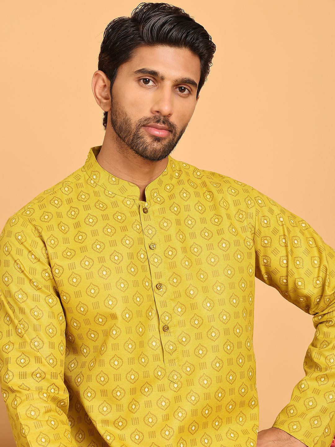 

Anouk Yellow Geometric Printed Mandarin Collar Straight Kurta